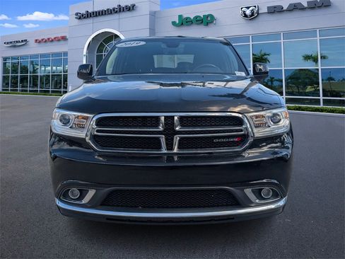 Used 2019 Dodge Durango SXT w/ 3rd Row Seating Group image 2