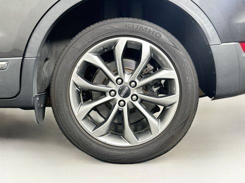 Used 2019 Lincoln MKC Select w/ Select Plus Package FWD image 11