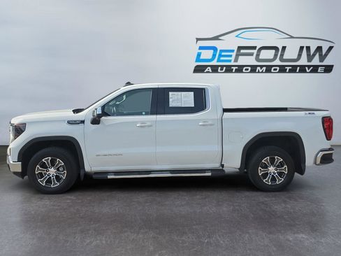 Used 2024 GMC Sierra 1500 SLE w/ Preferred Package AWD/4WD image 6