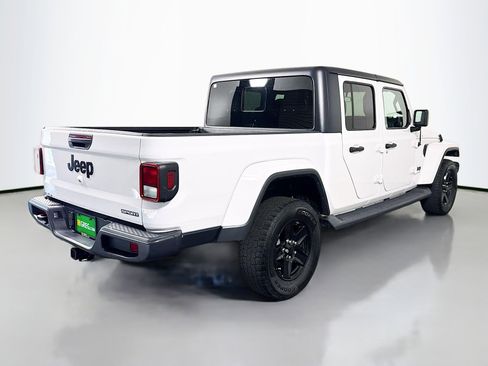 Used 2021 Jeep Gladiator Sport image 10
