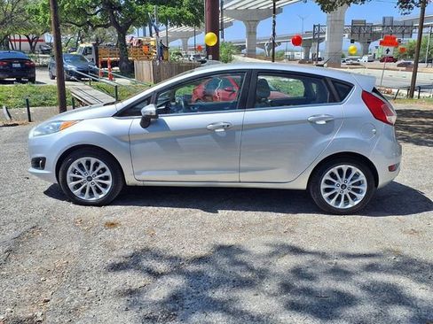 Used 2017 Ford Fiesta Titanium FWD image 4
