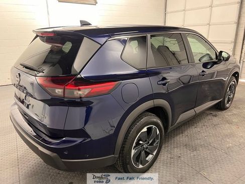 Used 2025 Nissan Rogue SV AWD/4WD image 7