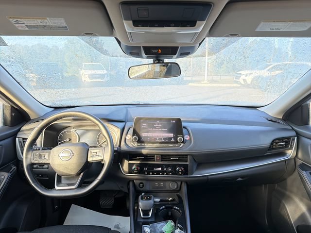 Used 2025 Nissan Rogue SV AWD/4WD image 20