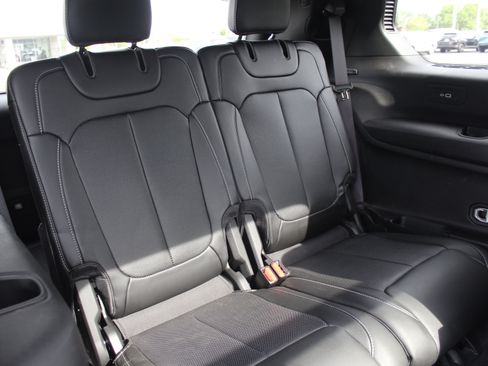 Used 2024 Jeep Grand Cherokee L Limited w/ Luxury Tech Group II AWD/4WD image 27