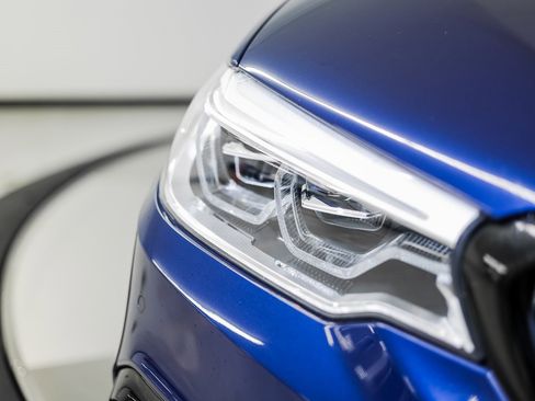 Used 2018 BMW M550i xDrive image 13