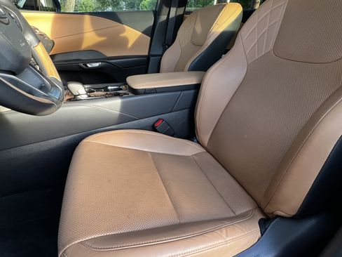 Used 2024 Lexus RX 350 Premium w/ Accessory Package (Z1) FWD image 16