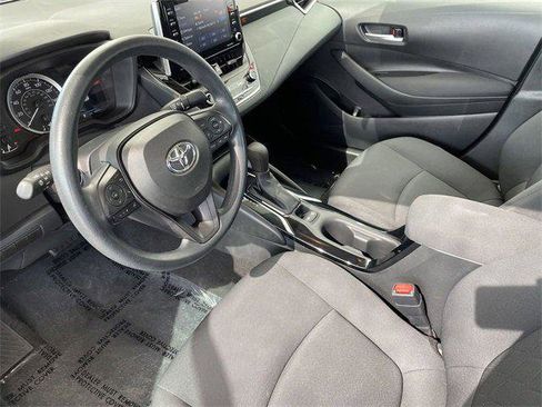 Certified 2021 Toyota Corolla LE image 12