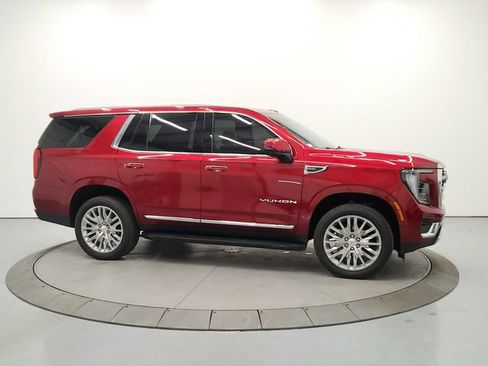 Used 2025 GMC Yukon Elevation RWD image 8