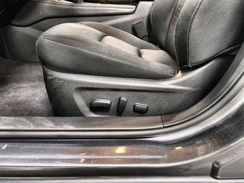 Used 2024 Nissan Altima 2.5 SV w/ SV Premium Package image 13