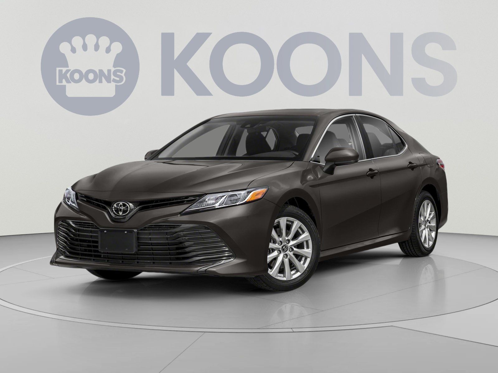 Used 2018 Toyota Camry LE FWD image 1