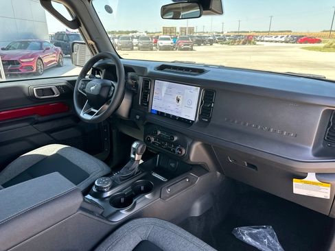 New 2026 Ford Bronco 2-Door w/ Sasquatch Package AWD/4WD image 31