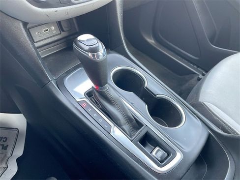 Used 2019 Chevrolet Equinox LS w/ LS Convenience Package image 15