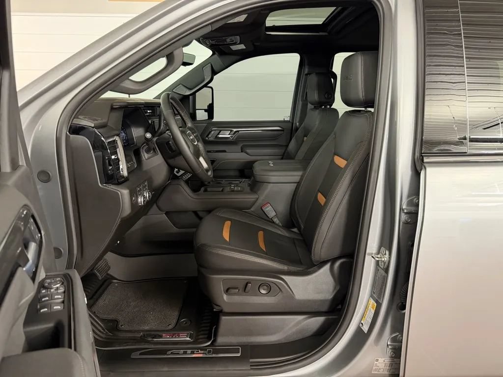 Used 2026 GMC Sierra 3500 AT4 w/ AT4 Premium Plus Package AWD/4WD image 13