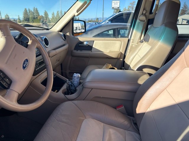 Used 2005 Ford Expedition Eddie Bauer AWD/4WD image 4