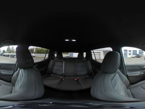 Used 2025 Chevrolet Equinox LT image 42