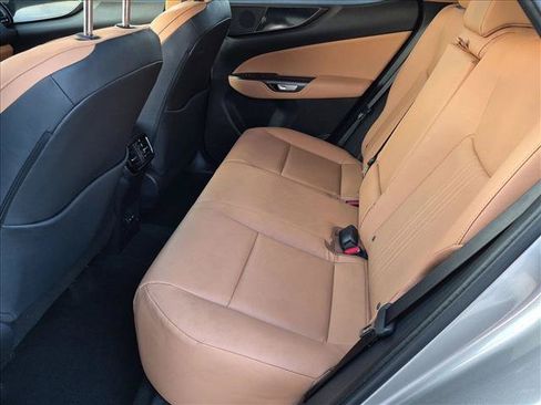 Used 2025 Lexus NX 250 FWD image 18