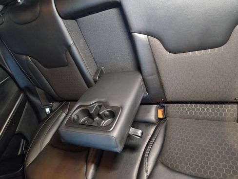 Used 2021 Jeep Compass Latitude image 22