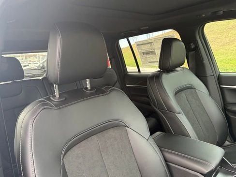 New 2026 Jeep Grand Cherokee Laredo image 29