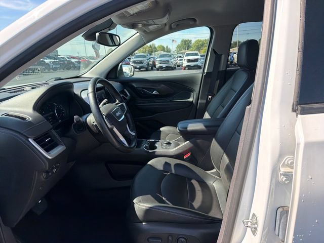 Used 2024 GMC Terrain SLT AWD/4WD image 11