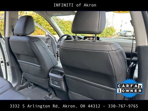 Used 2024 Nissan Pathfinder SL image 32