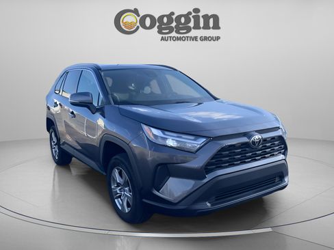 Certified 2022 Toyota RAV4 XLE w/ Convenience Package image 7