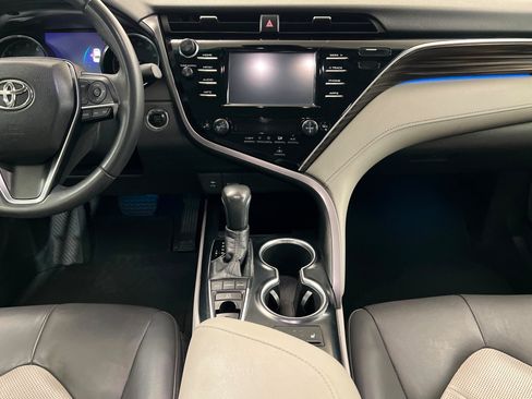 Used 2018 Toyota Camry XLE w/ Driver Assist Package FWD image 13