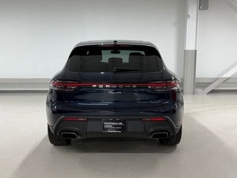 Certified 2023 Porsche Macan AWD/4WD image 10