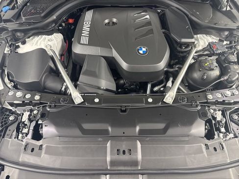 New 2026 BMW 530i xDrive w/ M Sport Package AWD/4WD image 11