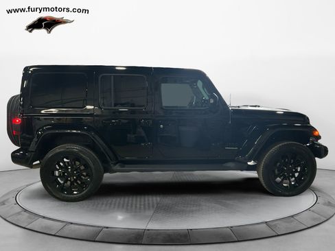 Used 2023 Jeep Wrangler Unlimited Sahara image 2