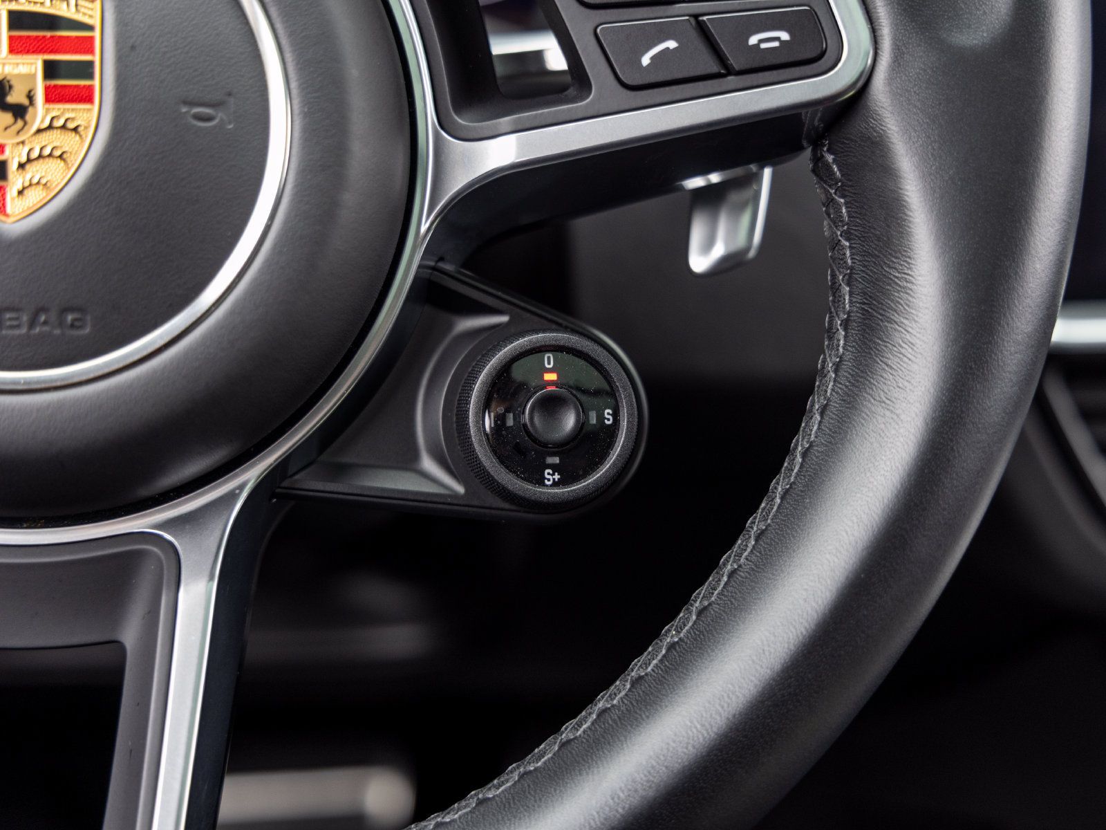 Certified 2023 Porsche Cayenne GTS AWD/4WD image 40