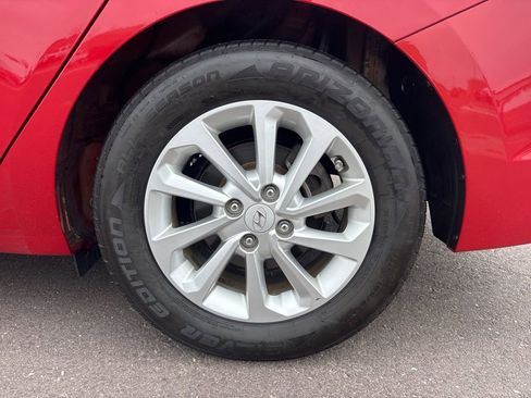 Used 2020 Hyundai Accent SEL image 30