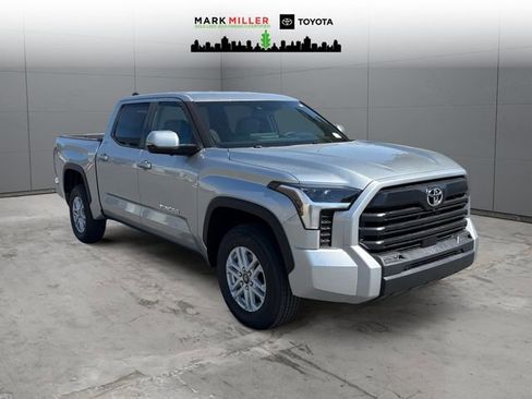 New 2026 Toyota Tundra SR5 w/ SR5 Premium Package AWD/4WD image 7