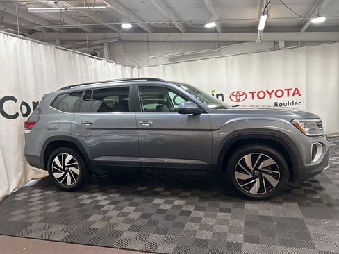 Used 2025 Volkswagen Atlas SE AWD/4WD image 10