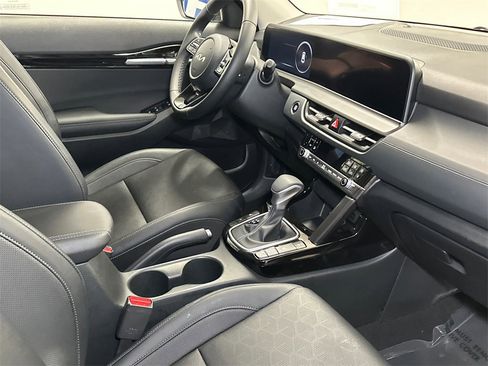 New 2025 Kia Seltos EX image 13