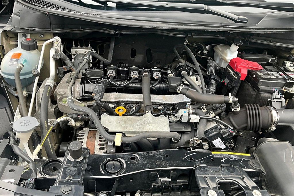 Used 2024 Nissan Versa SR FWD image 29