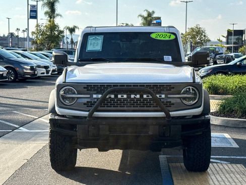 Used 2024 Ford Bronco Badlands image 10