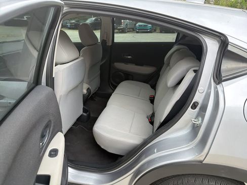 Used 2022 Honda HR-V LX image 15