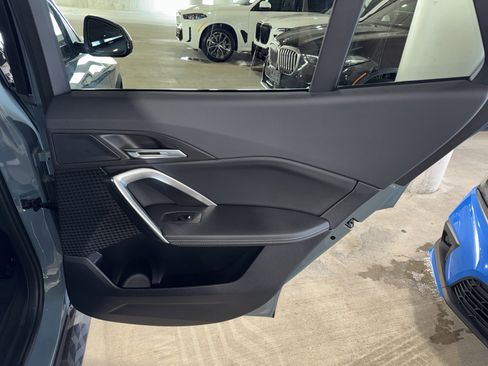 Certified 2025 BMW X2 xDrive28i image 11