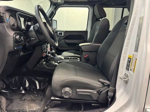 Used 2025 Jeep Wrangler Unlimited Rubicon 4xe w/ Safety Group image 13