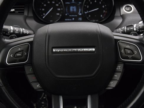 Used 2019 Land Rover Range Rover Evoque image 22