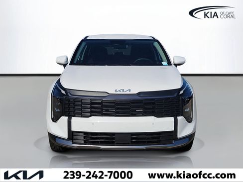 New 2026 Kia Sportage LX FWD image 2