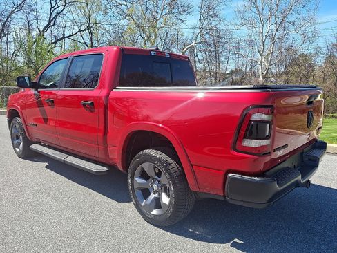 Used 2022 RAM 1500 Big Horn w/ Built-to-serve Edition image 6