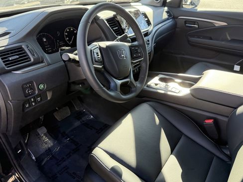Certified 2025 Honda Ridgeline RTL image 10