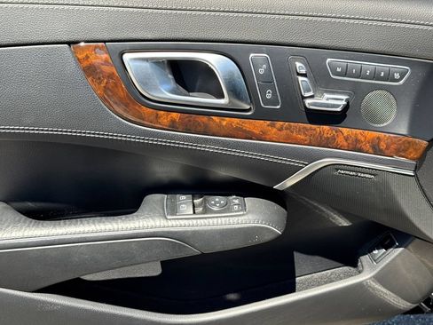 Used 2013 Mercedes-Benz SL 550 image 10
