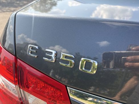 Used 2010 Mercedes-Benz E 350 4MATIC Sedan image 14