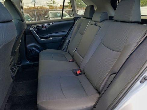 Used 2024 Toyota RAV4 LE AWD/4WD image 25