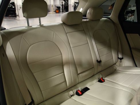 Certified 2019 Mercedes-Benz GLC 300 4MATIC image 27