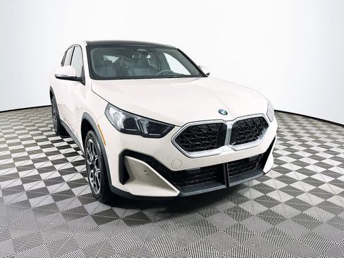 New 2026 BMW X2 xDrive28i w/ Technology Package image 2