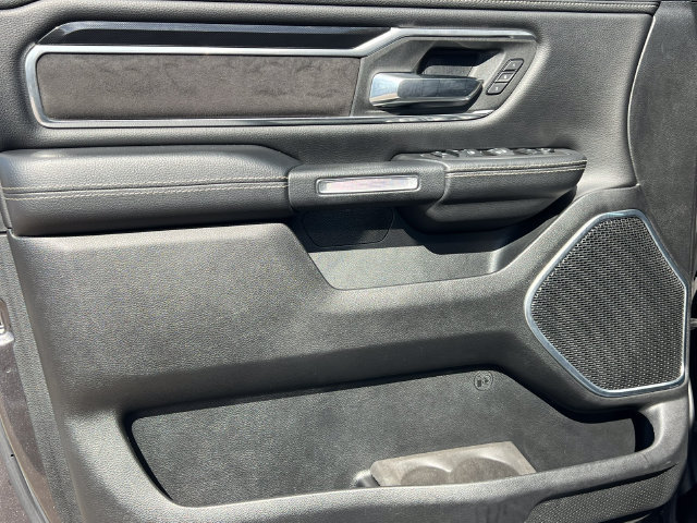 Used 2021 RAM 1500 Laramie w/ Sport Appearance Package AWD/4WD image 18