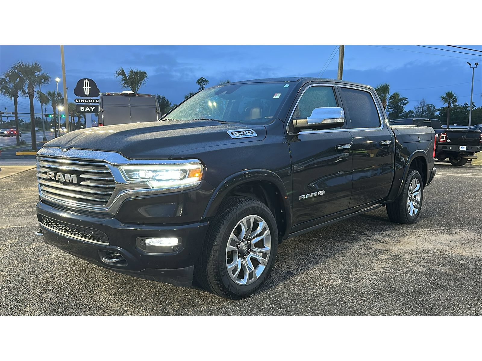 Used 2021 RAM 1500 Limited AWD/4WD image 2